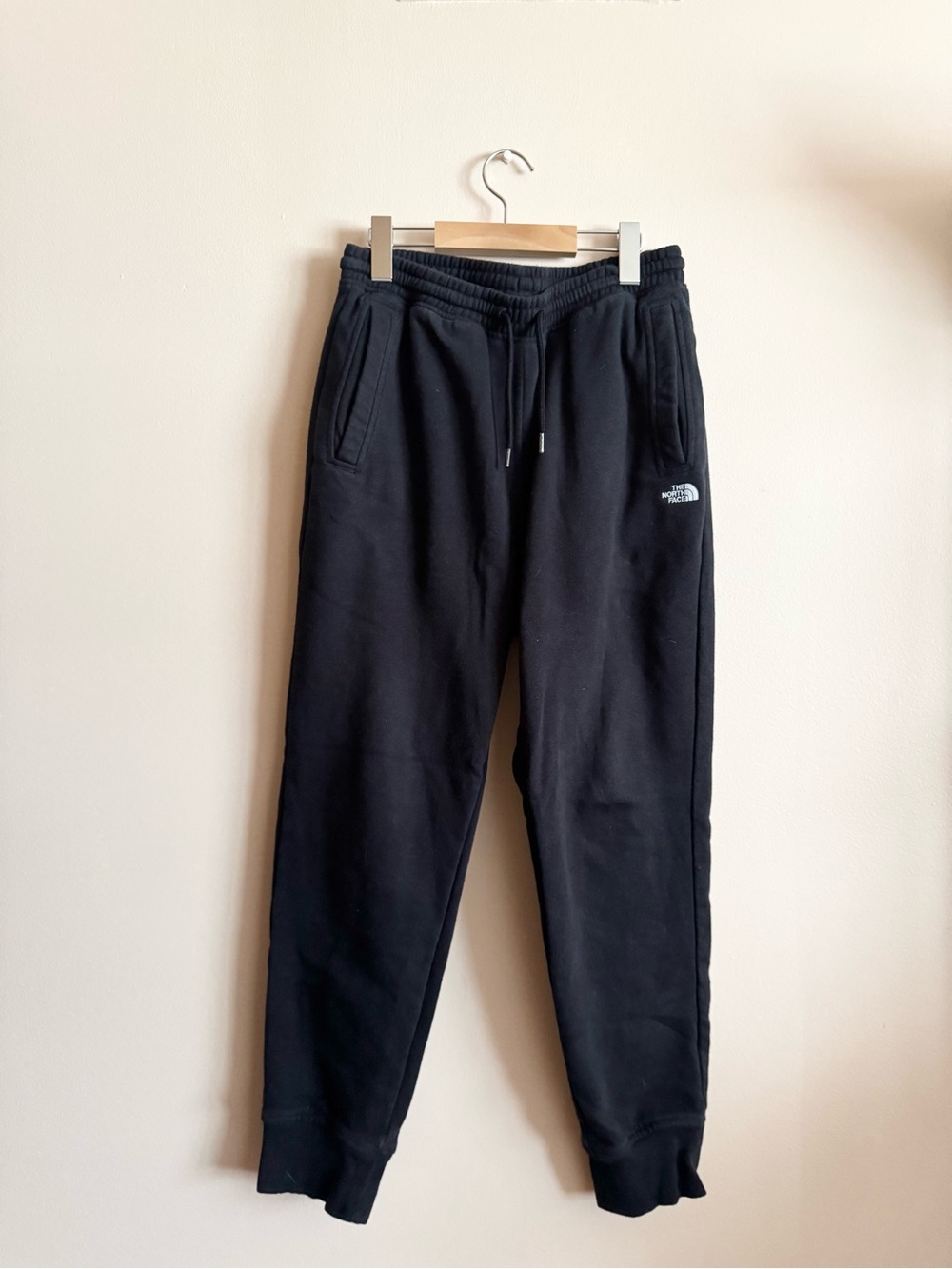 North face black fleece sweatpants (men’s small)